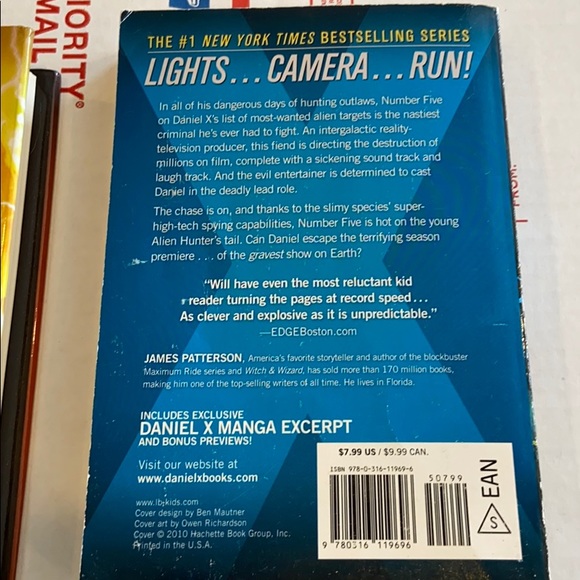 2 DANIEL X Books James Patterson #1 and #2 Aliens - Picture 7 of 11